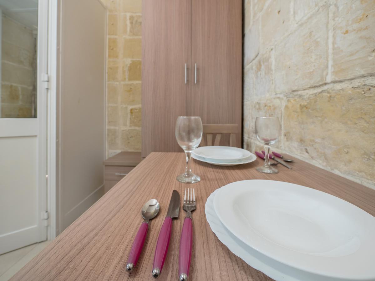 Valletta Old Theatre Lane Apartment Exterior photo